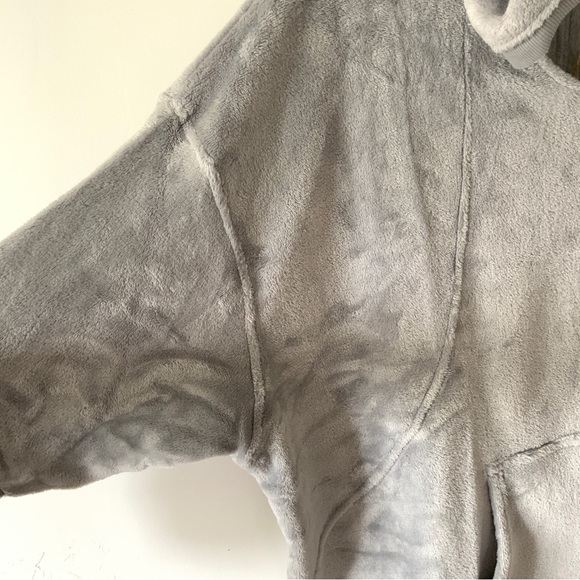 Velour Pullover Kangaroo Pocket Oversized Sweatshirt Hoodie Dove Gray NWT - Picture 12 of 16